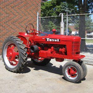 tovel-tractor-painting